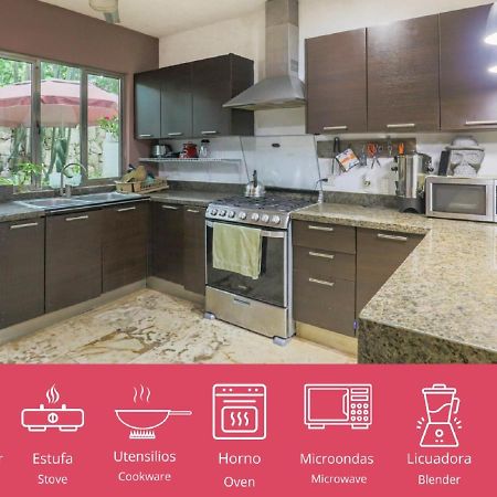 Guest House La Aldea Holistic Experience Канкун Екстериор снимка