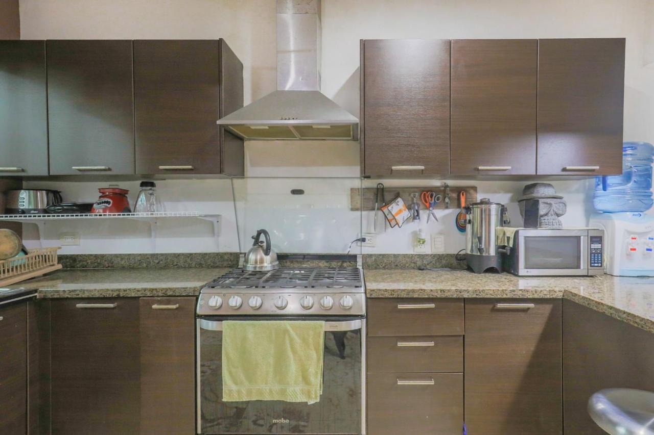 Guest House La Aldea Holistic Experience Канкун Екстериор снимка