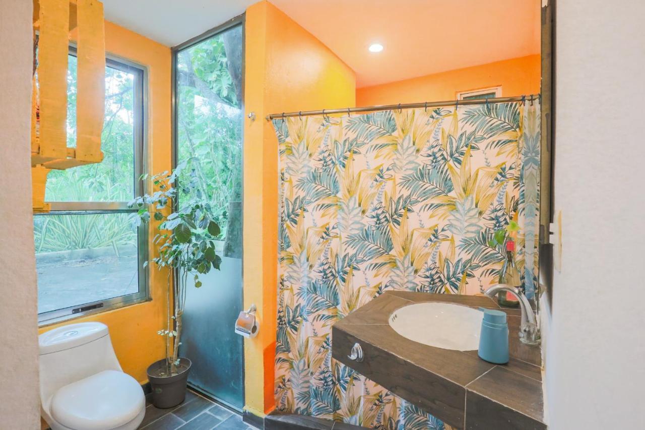Guest House La Aldea Holistic Experience Канкун Екстериор снимка