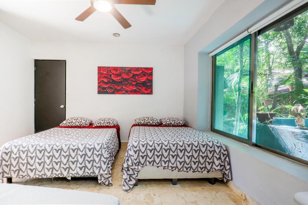 Guest House La Aldea Holistic Experience Канкун Екстериор снимка